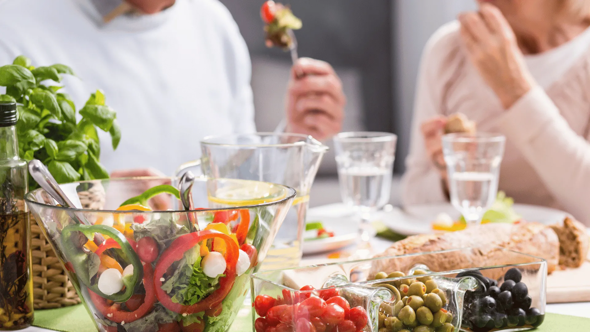 Reduce Joint Pain and Improve Mobility with a Balanced Diet